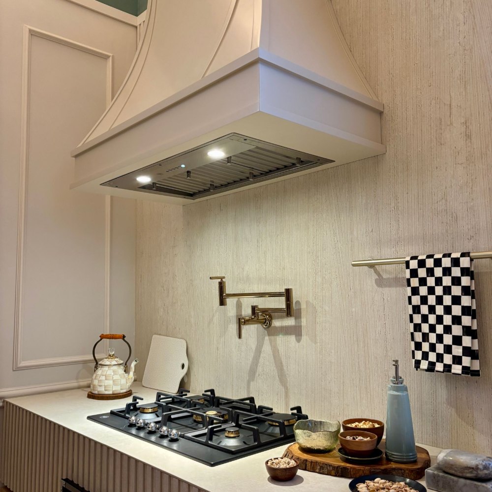 [DAL-SRV-KTWN-008] Install Kitchen Hood