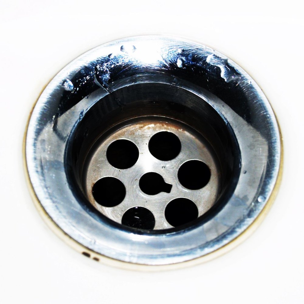 [MDA-U-DRN-APT-1] Preventive drain cleaning for basins and floor drains — once a year (per apartment)